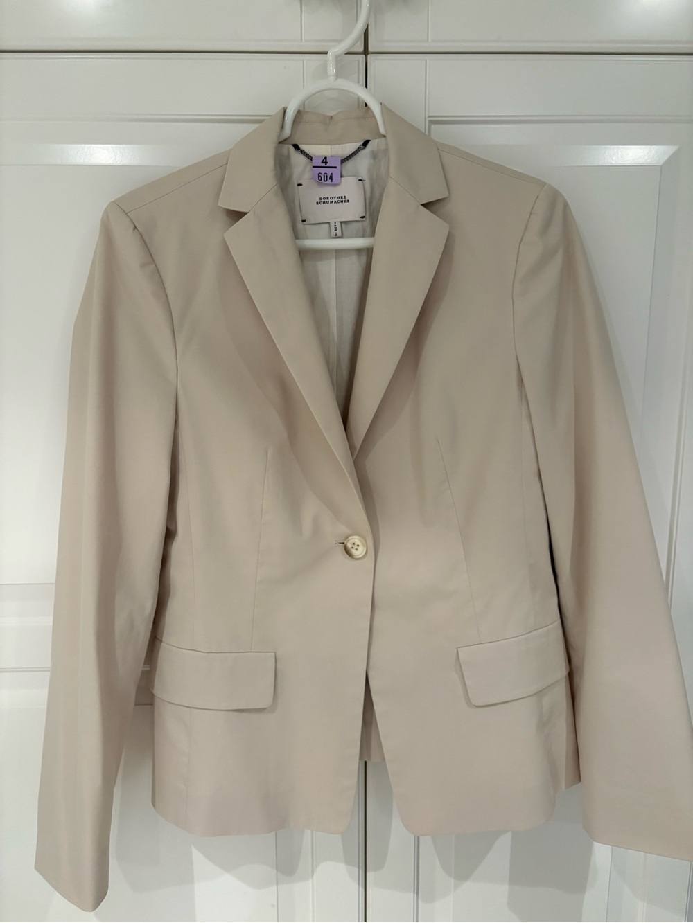 DOROTHEE Schumacher Classic blazer and pant suit